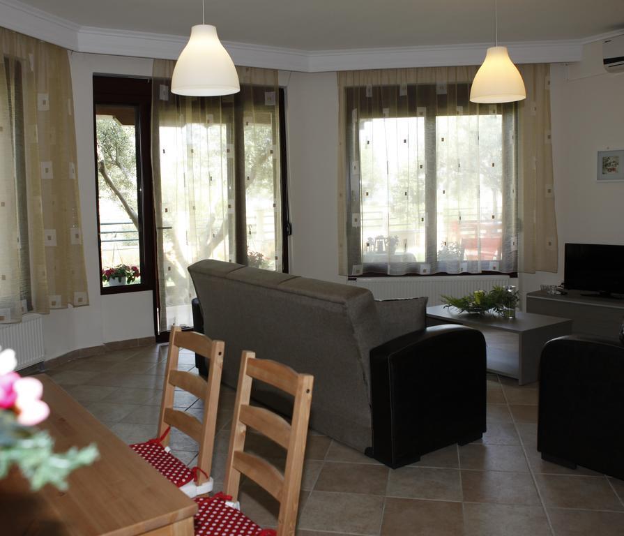 Sofia Luxury Maisonettes Nikiti  Quarto foto