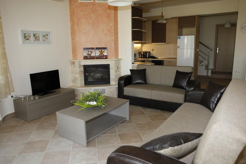 Sofia Luxury Maisonettes Nikiti  Quarto foto